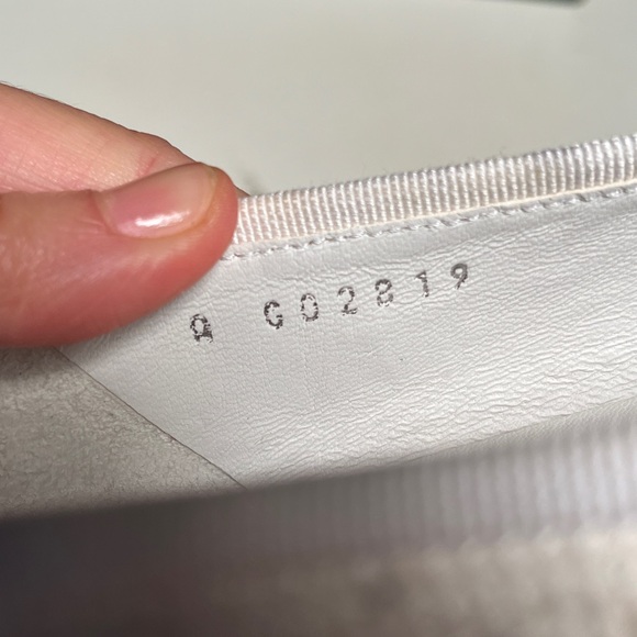 CHANEL Women's Black and Cream Pearl-Embellished Flats - Picture 8 of 13